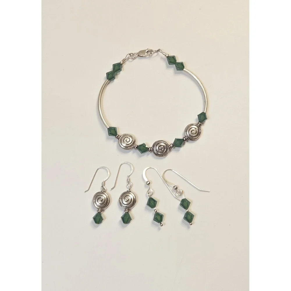 Unique Sterling Silver & Green Crystal Bracelet & 2 Pairs Of Earrings Set